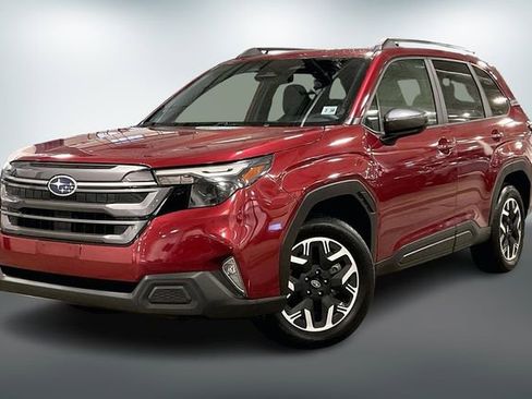 Used 2025 Subaru Forester Premium image 3