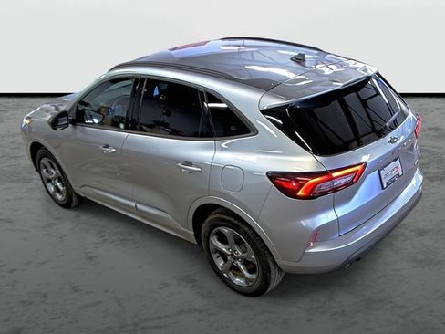 Used 2024 Ford Escape ST-Line AWD/4WD image 2