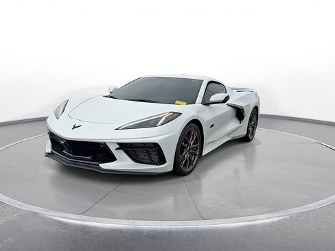 Used 2023 Chevrolet Corvette Stingray Premium Cpe w/ Z51 Performance Package RWD image 3