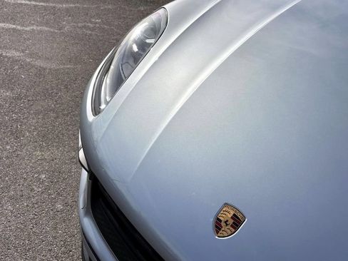 Certified 2024 Porsche Macan image 15