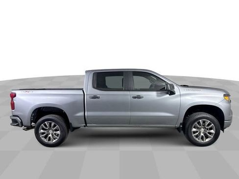 Used 2023 Chevrolet Silverado 1500 Custom AWD/4WD image 9