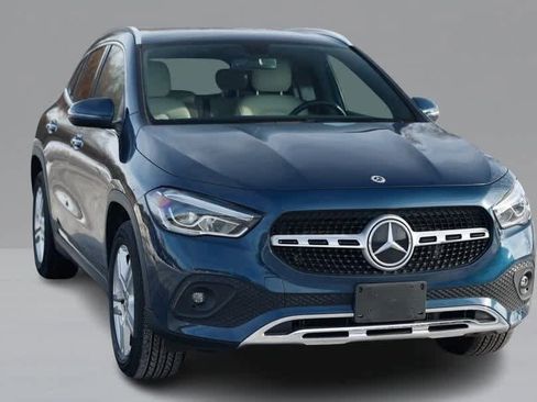 Used 2022 Mercedes-Benz GLA 250 4MATIC image 3