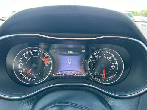 Used 2020 Jeep Cherokee Trailhawk w/ Cold Weather Group AWD/4WD image 24