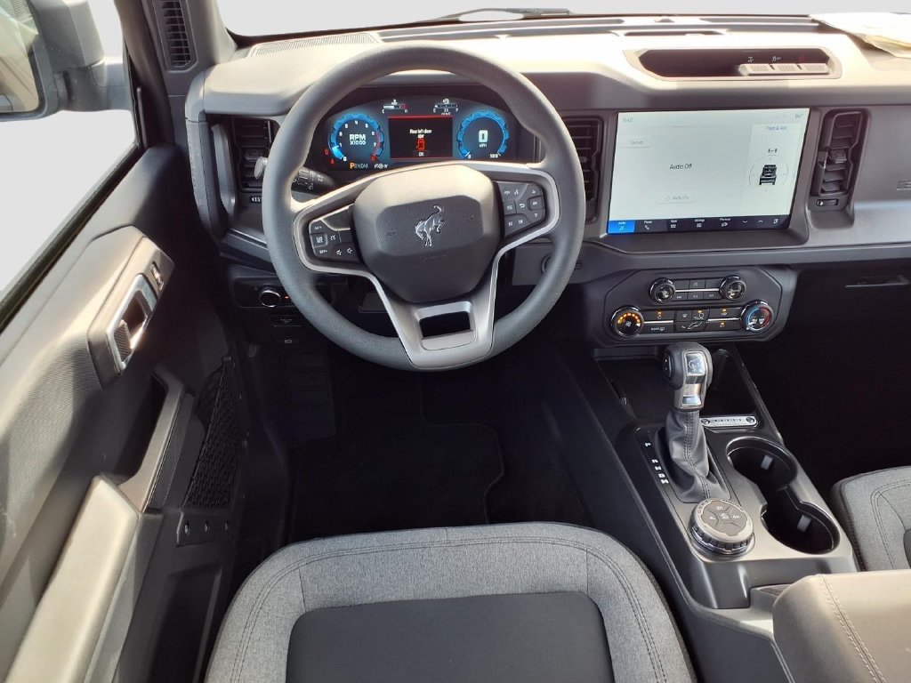 Used 2025 Ford Bronco 4-Door AWD/4WD image 9