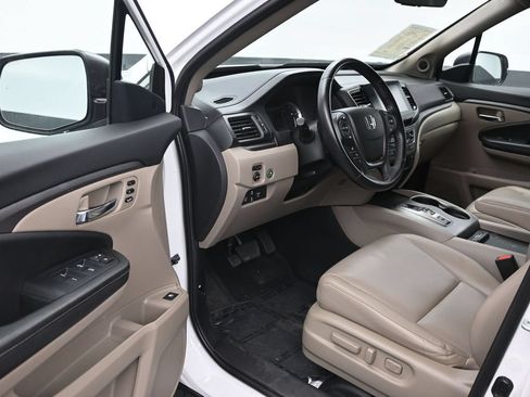 Used 2022 Honda Ridgeline RTL image 10