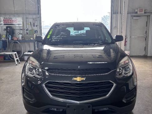 Used 2017 Chevrolet Equinox LS AWD/4WD image 3