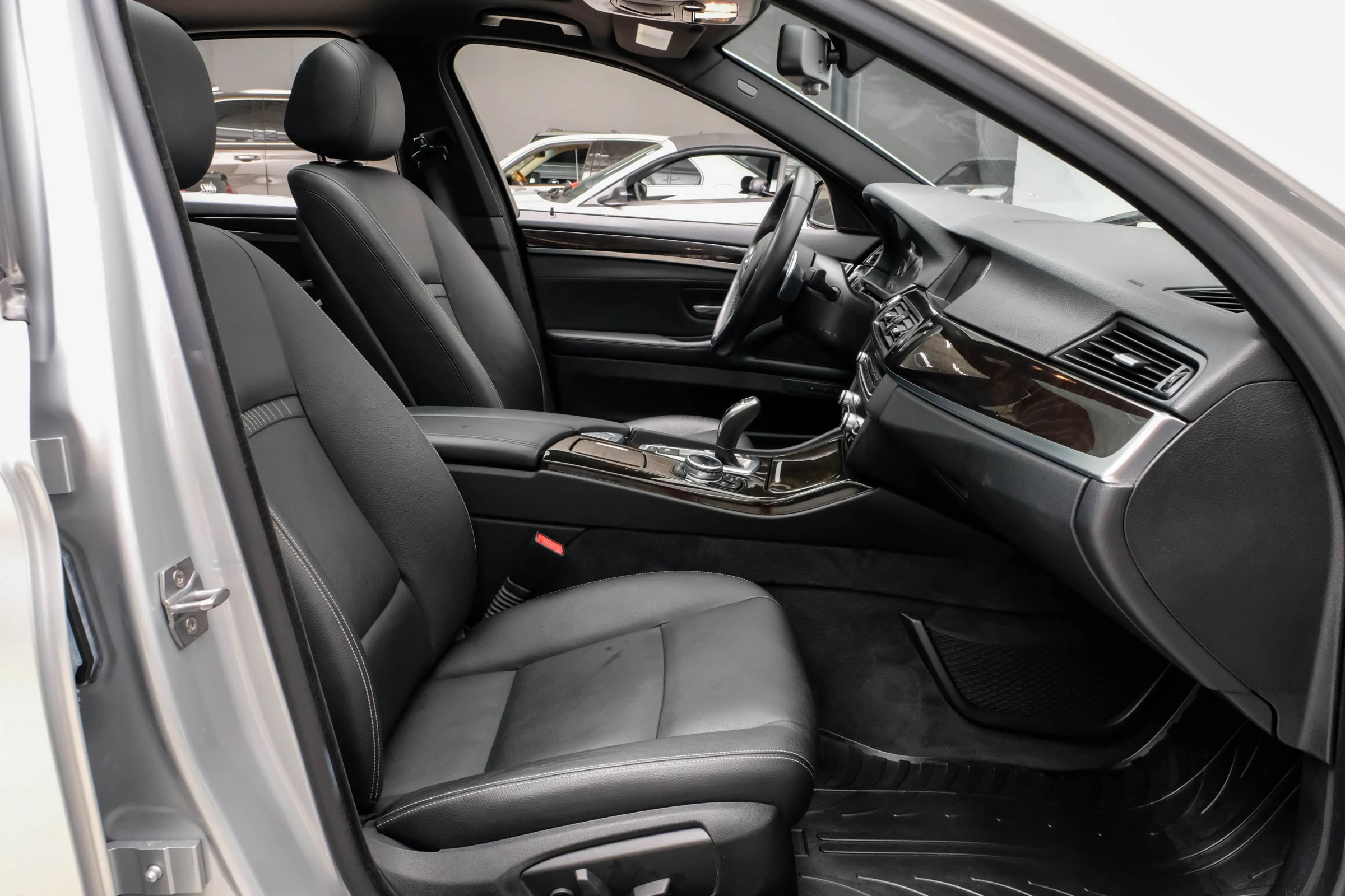 Used 2014 BMW 535i Sedan RWD image 34