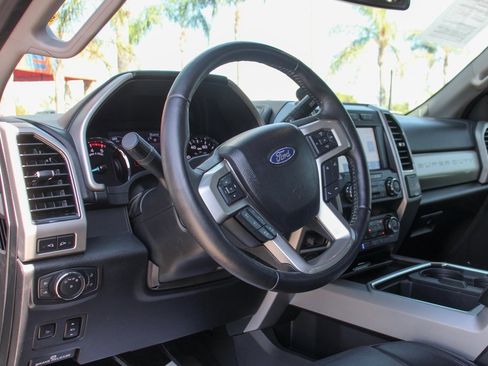 Used 2021 Ford F250 Lariat image 19