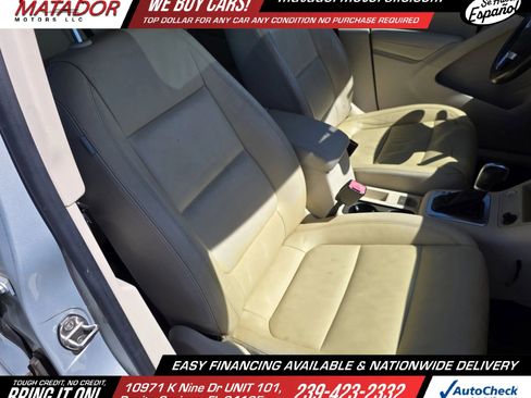 Used 2013 Volkswagen Tiguan S image 16