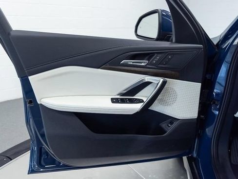 New 2027 BMW X1 xDrive28i AWD/4WD image 15