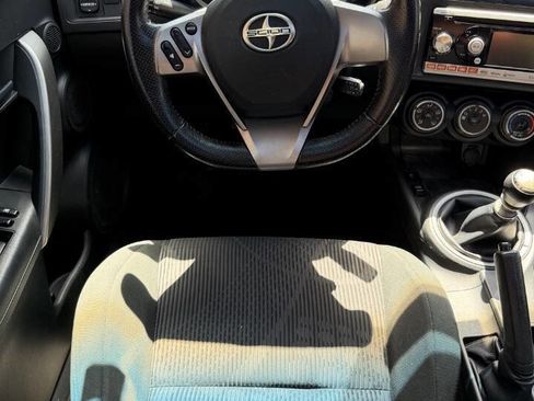 Used 2011 Scion tC image 10