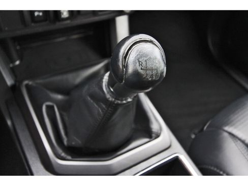 Used 2020 Toyota Tacoma TRD Sport w/ TRD Premium Sport Package AWD/4WD image 28