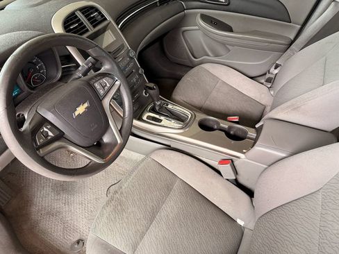 Used 2013 Chevrolet Malibu LS w/ Protection Package FWD image 4