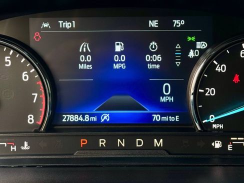 Used 2020 Ford Explorer XLT w/ Equipment Group 202A image 20