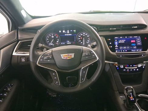 Certified 2026 Cadillac XT5 Sportv w/ LPO, Floor Liner Package AWD/4WD image 19