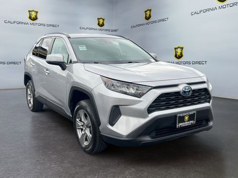 Used 2022 Toyota RAV4 LE AWD/4WD image 7