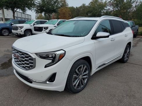 Used 2019 GMC Terrain Denali w/ Advanced Safety Package image 2