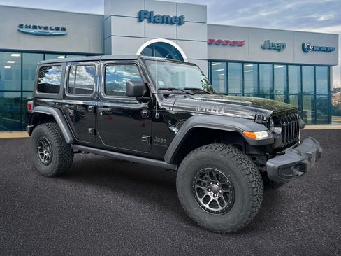 Used 2023 Jeep Wrangler Unlimited Sport w/ Xtreme 35 Tire Package AWD/4WD image 1