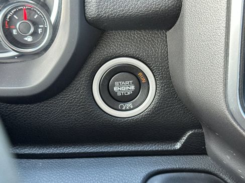 Used 2024 RAM 2500 Big Horn w/ Bed Utility Group image 21