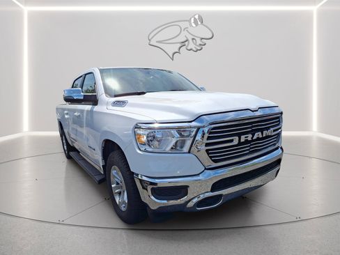 Used 2024 RAM 1500 Laramie AWD/4WD image 4