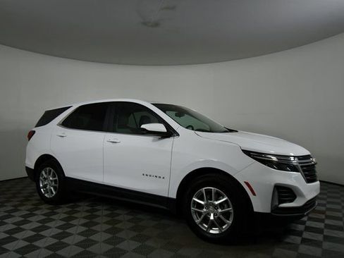 Used 2022 Chevrolet Equinox LT image 9