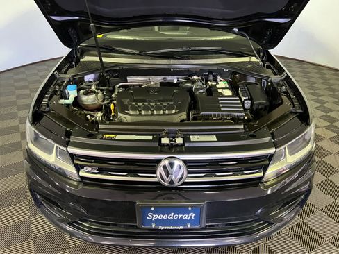 Used 2020 Volkswagen Tiguan SE R-Line AWD/4WD image 30
