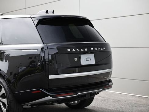 New 2026 Land Rover Range Rover Long Wheelbase Autobiography AWD/4WD image 8