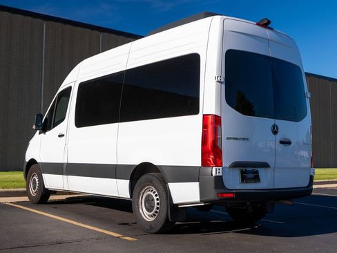 Used 2024 Mercedes-Benz Sprinter 2500 image 7