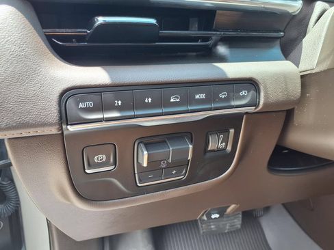 Used 2024 Cadillac Escalade Sport w/ Touring Package AWD/4WD image 24
