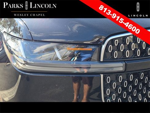 Certified 2025 Lincoln Navigator Reserve image 6