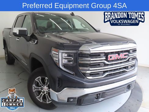 Used 2025 GMC Sierra 1500 SLT image 1