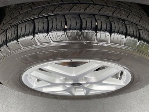 Used 2024 Ford Edge SEL image 27