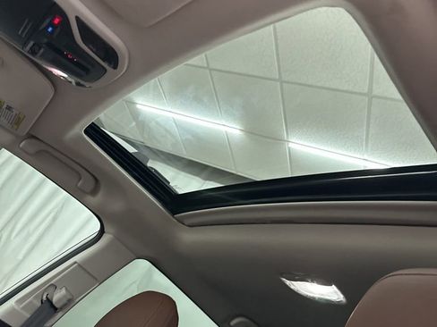 Used 2022 Subaru Outback Touring XT w/ Tech Package 3 image 21