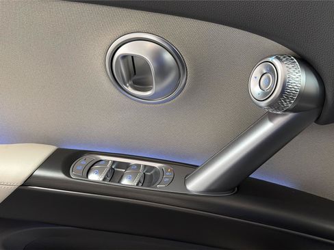 New 2026 Genesis GV60 RWD image 23