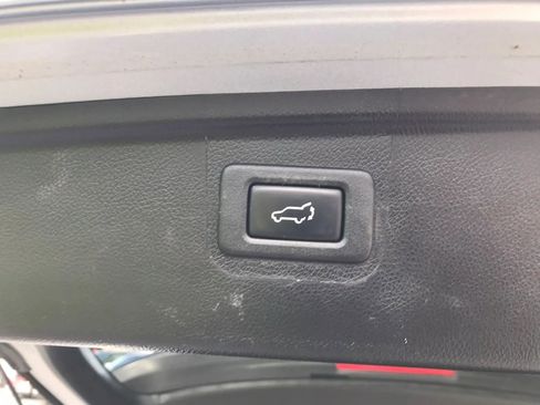 Used 2018 Subaru Outback 2.5i Limited AWD/4WD image 39