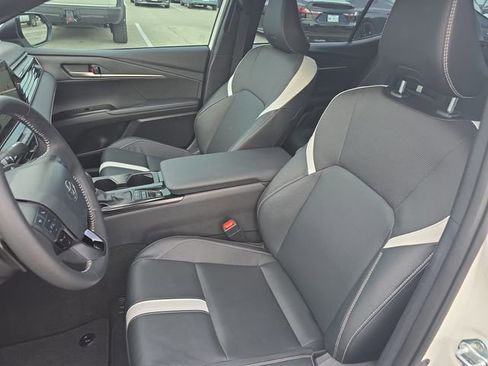 Certified 2025 Toyota Camry SE image 14