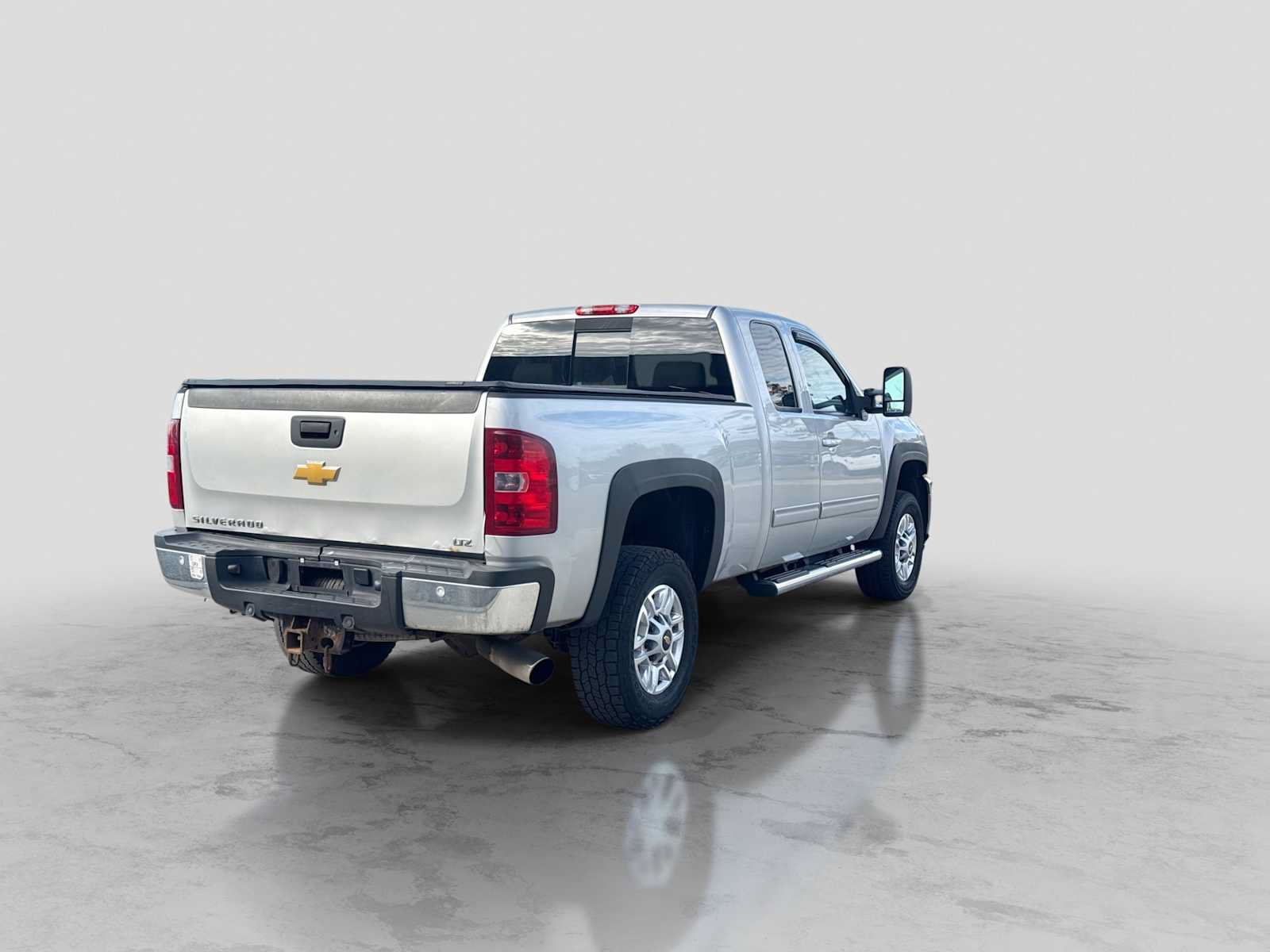Used 2011 Chevrolet Silverado 2500 LTZ w/ LTZ Plus Package AWD/4WD image 6