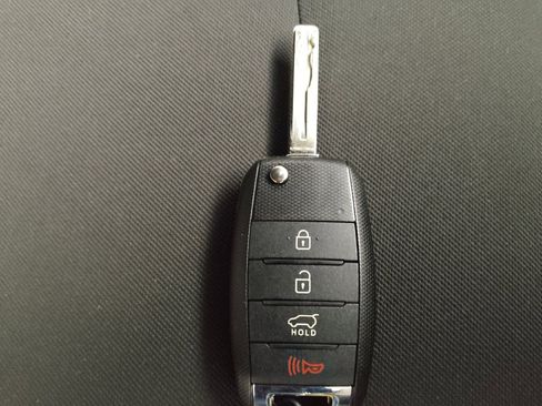 Used 2019 Kia Soul image 32