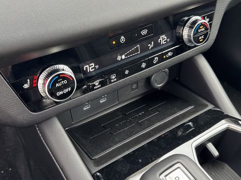 New 2026 Mitsubishi Outlander SE AWD/4WD image 18