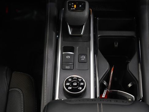 Used 2023 Nissan Pathfinder SL w/ SL Premium Package AWD/4WD image 20