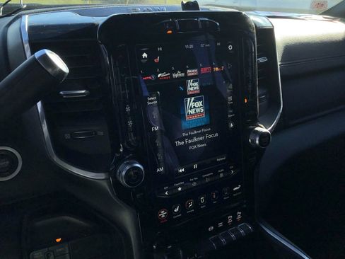 Used 2020 RAM 2500 Laramie w/ Night Edition image 19