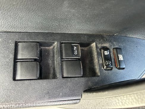 Used 2014 Toyota Corolla S w/ Protection Package FWD image 17