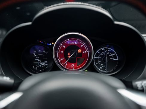 Used 2019 FIAT 124 Spider Abarth w/ Convenience Group RWD image 48