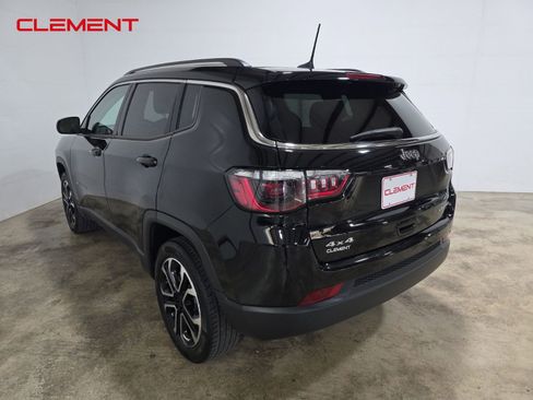 Used 2022 Jeep Compass Limited image 8