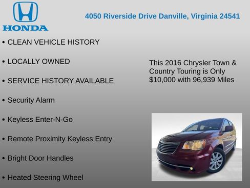 Used 2016 Chrysler Town & Country Touring image 12