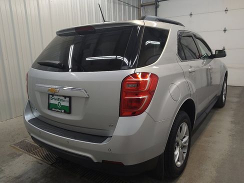 Used 2017 Chevrolet Equinox LT w/ Convenience Package FWD image 9