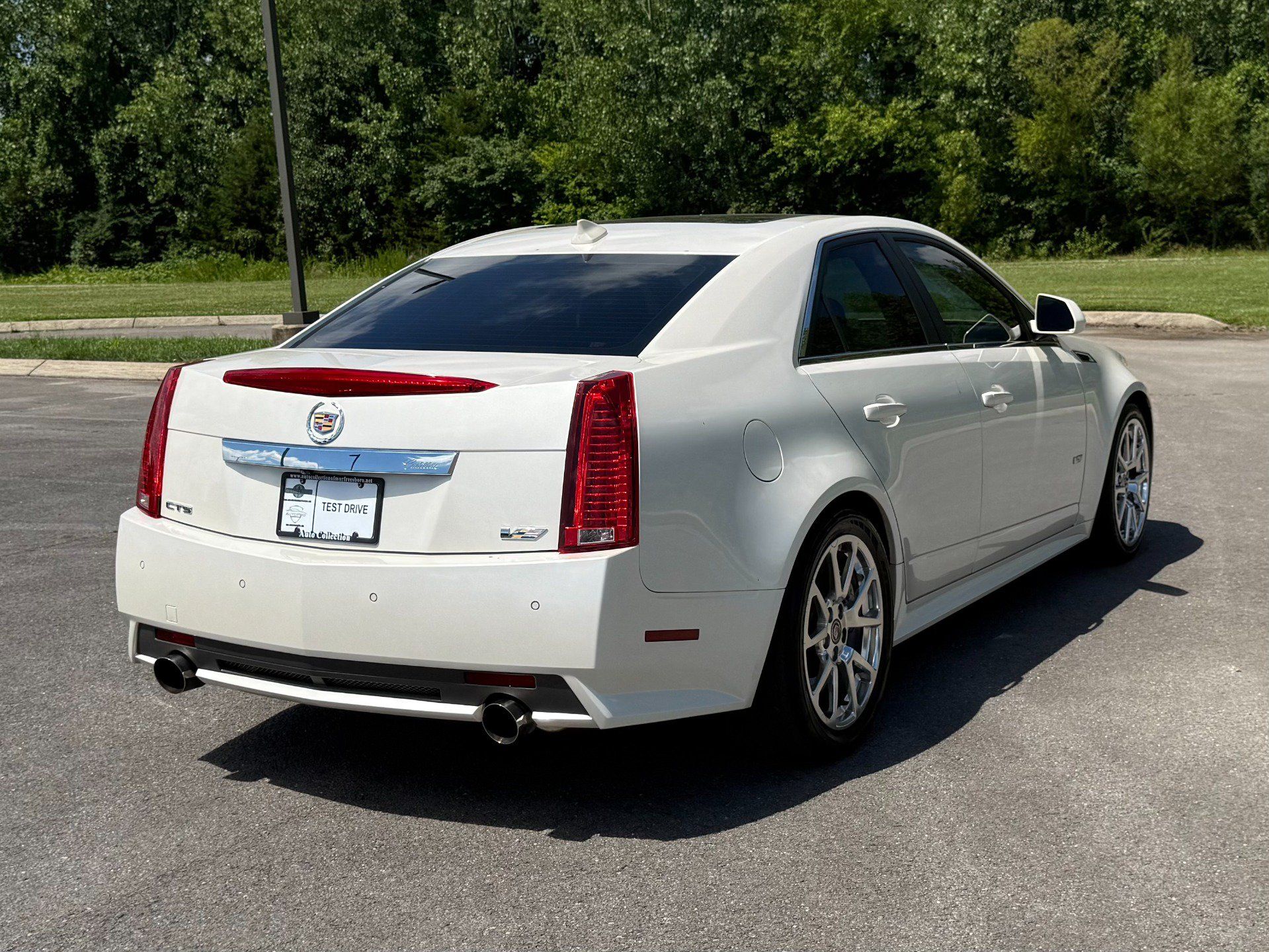 Used 2011 Cadillac CTS V RWD image 3