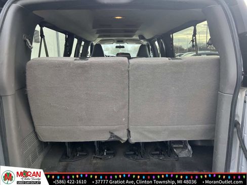 Used 2017 Chevrolet Express 3500 LT w/ LT Preferred Equipment Group image 12