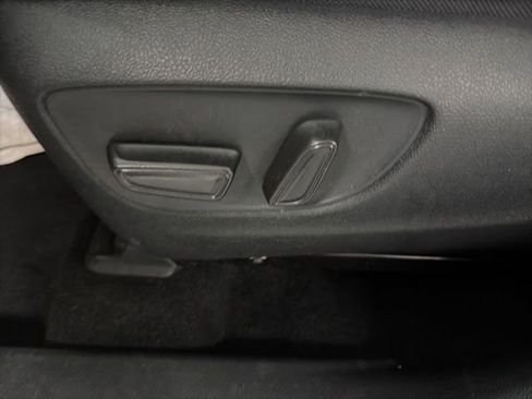 Used 2023 Toyota Highlander LE image 15