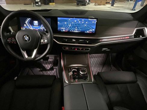 Used 2025 BMW X5 xDrive40i image 14